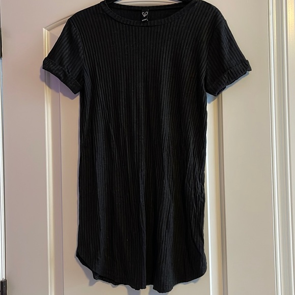 Windsor Black Ribbed T-shirt Dress - Picture 1 of 4